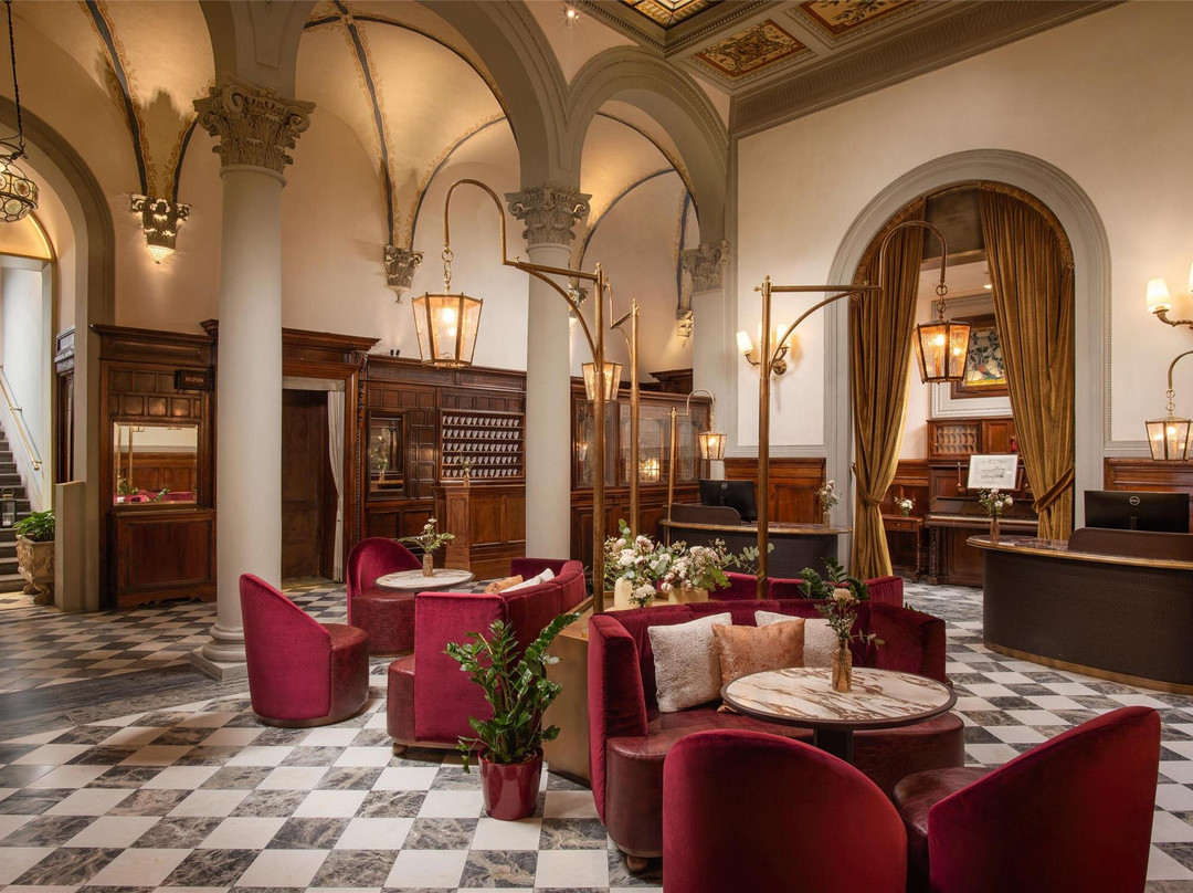 佛罗伦萨罗萨港NH精选酒店