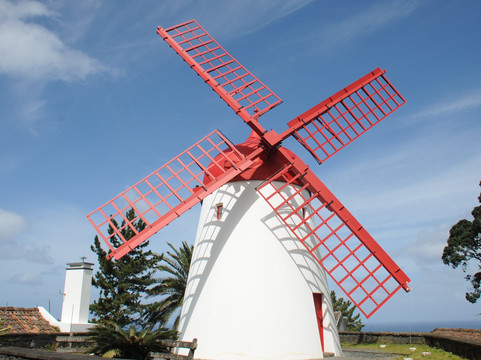 Moinho do Pico Vermelho-蓬塔德尔加达必去景点