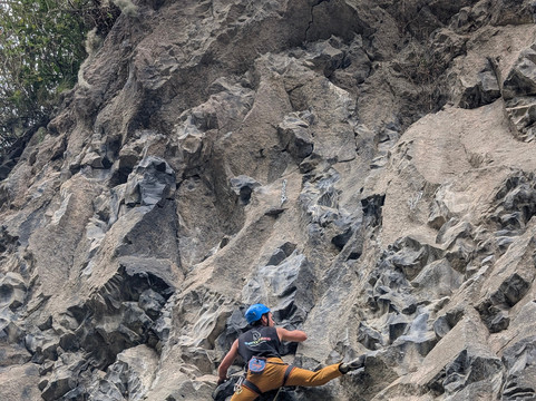 explorsierra_travel-巴尼奥斯必去景点