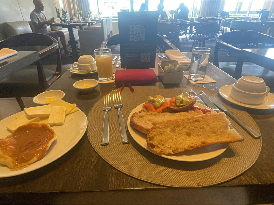 摩维克布鲁26酒店主图