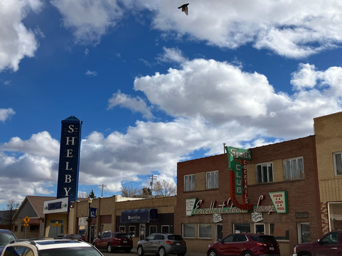 冰河国家公园入口舒适套房酒店主图