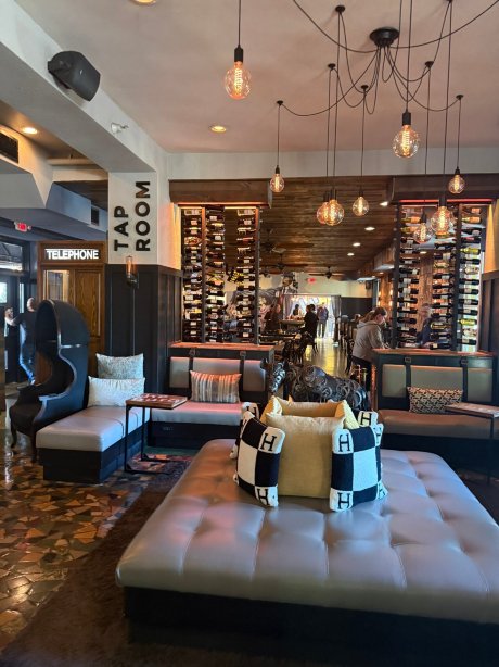 圣彼得堡市中心霍兰德酒店-官方