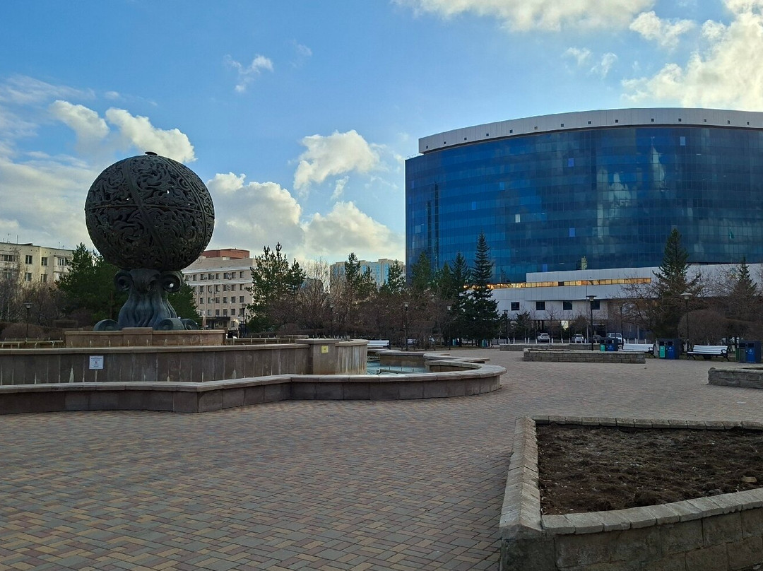 Fountain Drevo Zhizni-努尔苏丹必去景点