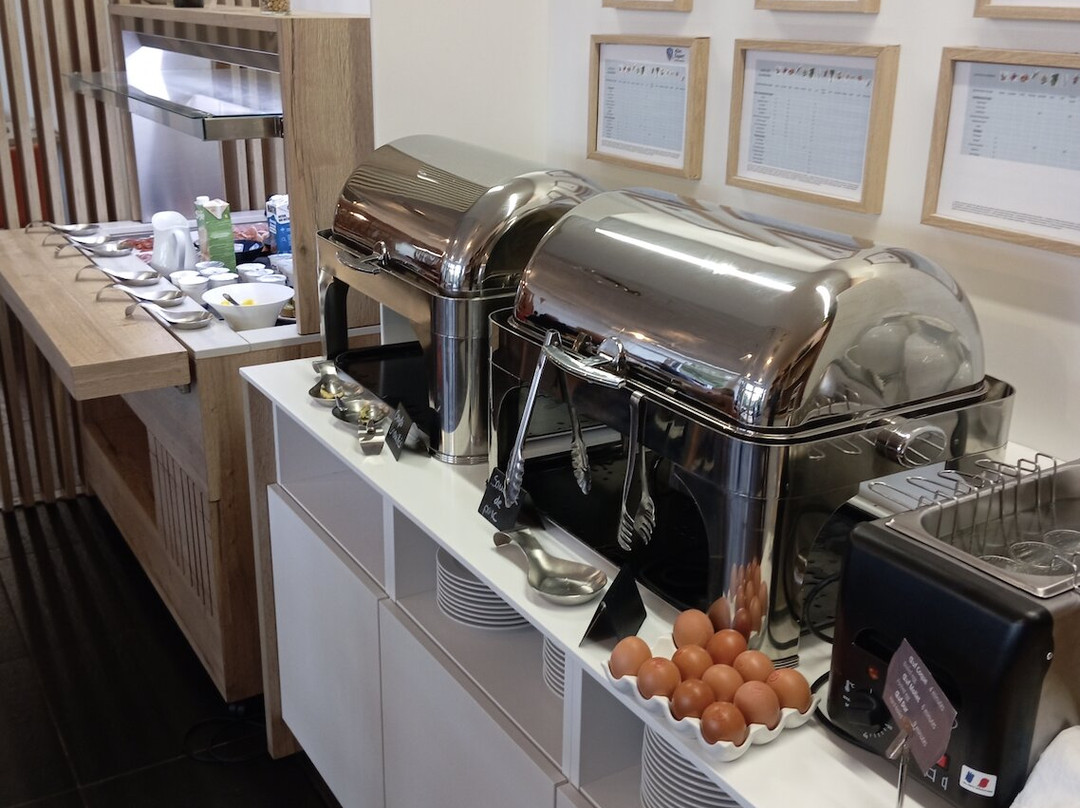 巴约讷酒店主图