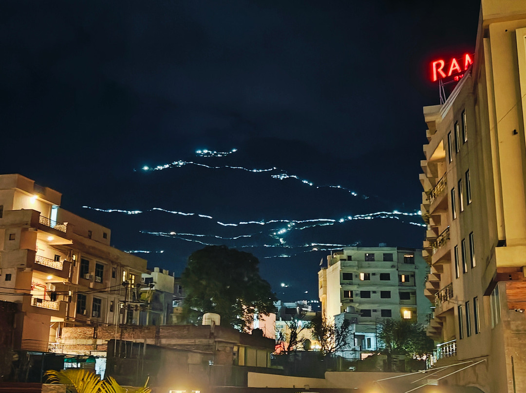卡特拉之路的华美达酒店主图