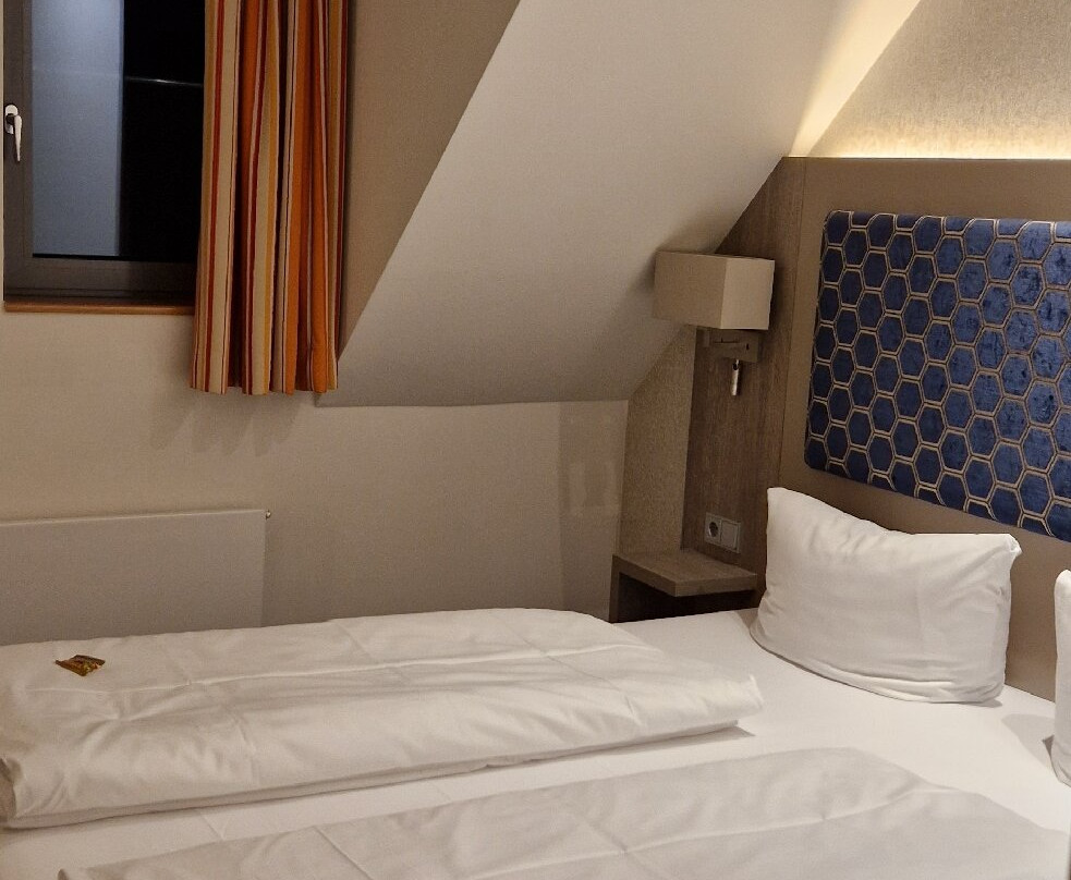 爱尔福特克拉默布鲁克酒店主图