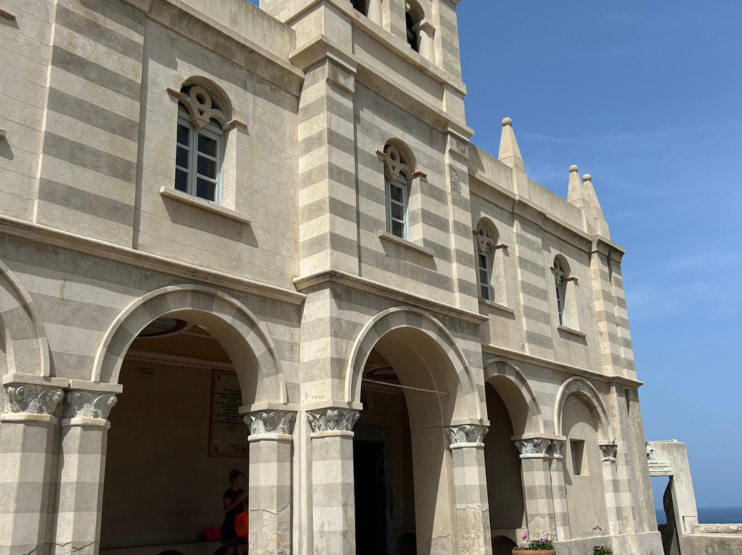 Santuario Di Santa Maria Dell'Isola Di Tropea-特罗佩阿必去景点