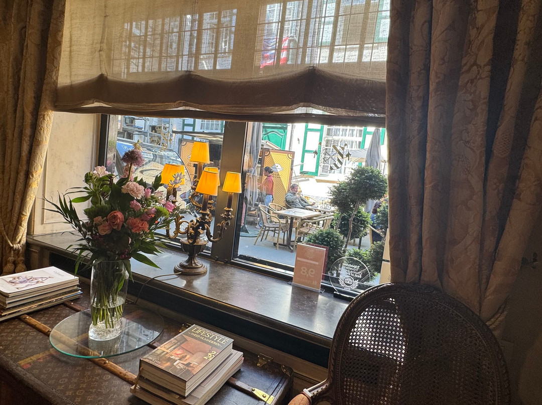 瑞享勃艮第克罗伊斯酒店-环球豪华酒店主图