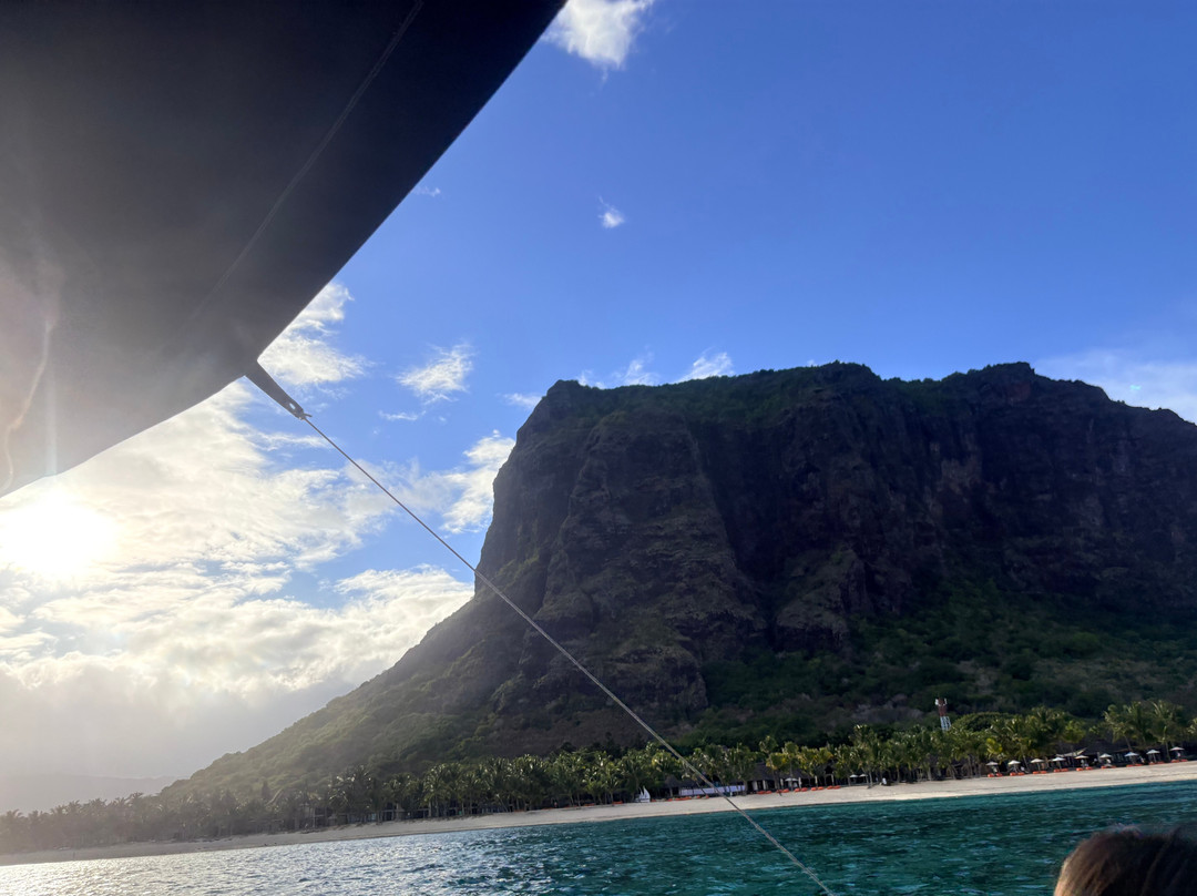 Vitamin Sea Mauritius-黑河必去景点