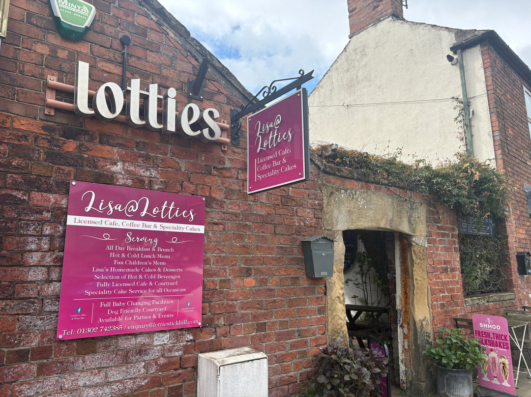 Lotties Coffee and Wine Bar