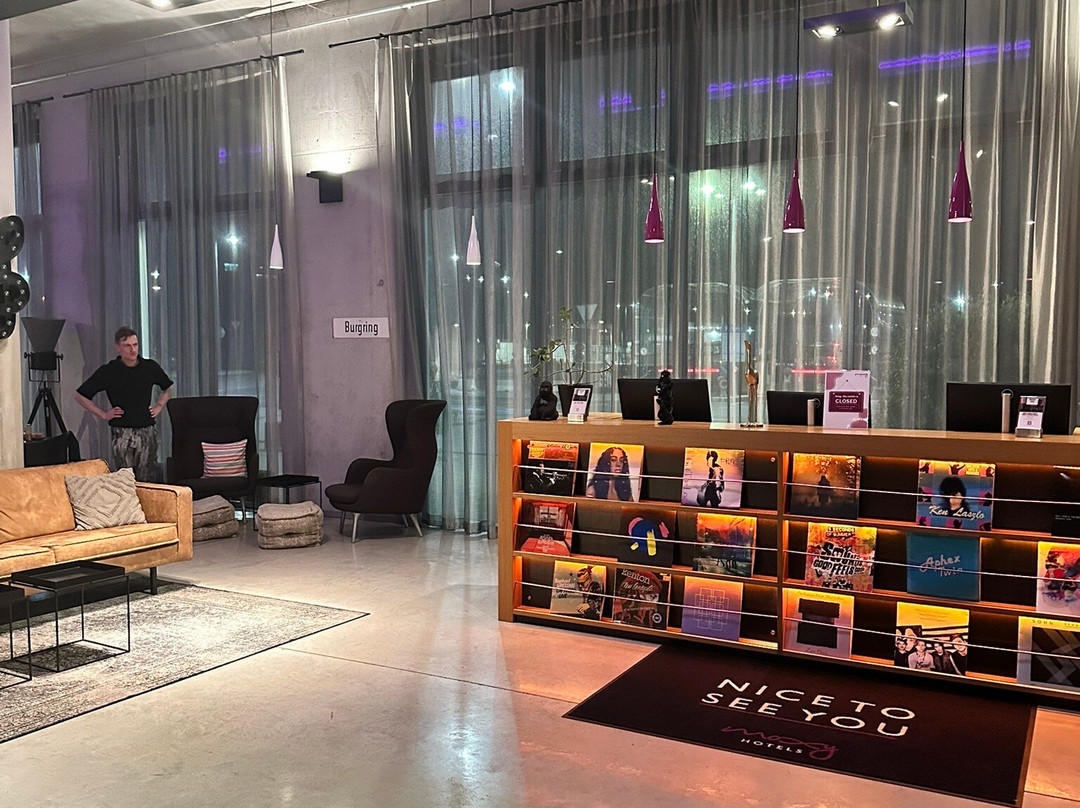 维也纳机场 Moxy 酒店主图