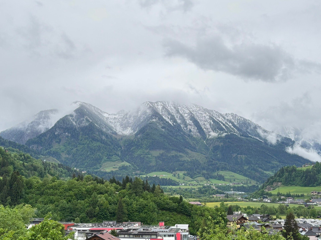 圣约翰高山之地酒店主图