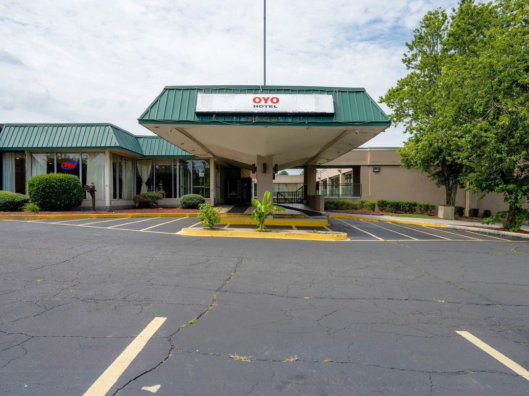 OYO Hotel O Henderson Kerr Lak I-85 N