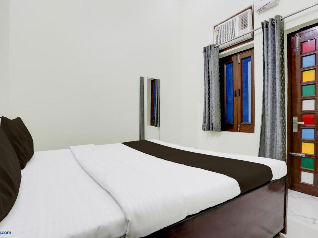 Hotel O Glory green farms and guest house
