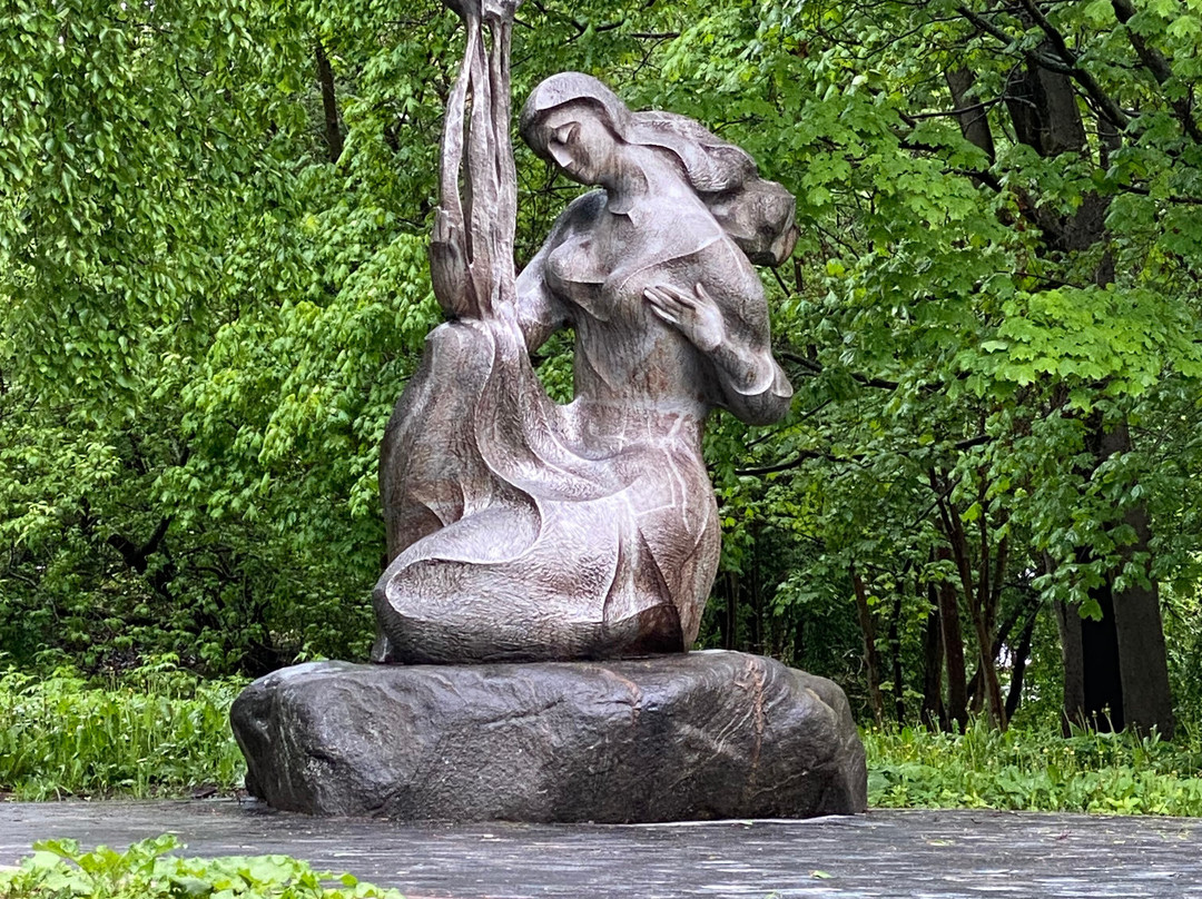 Pribrezhny Park Pobedy and Onezhskaya Embankment-彼得罗扎沃茨克必去景点