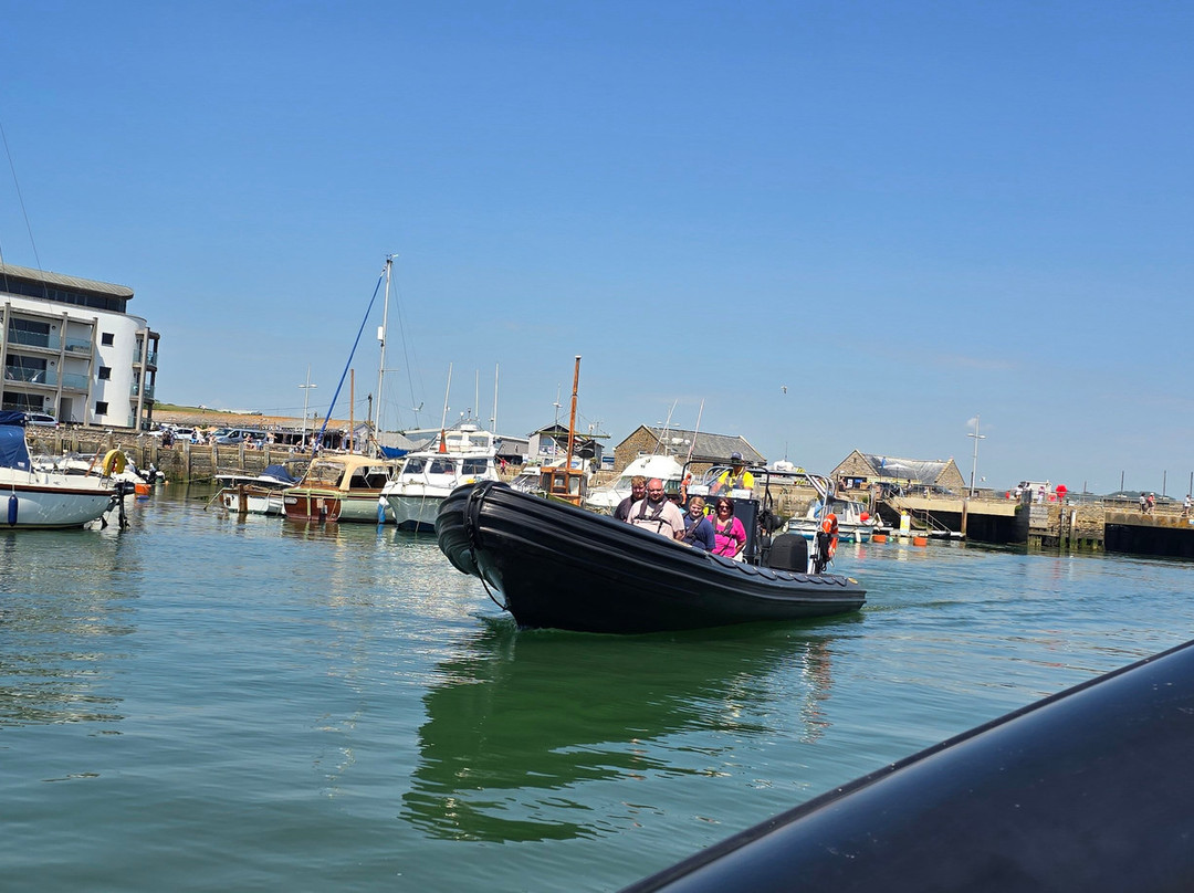 Lyme Bay Rib Charter-West Bay必去景点