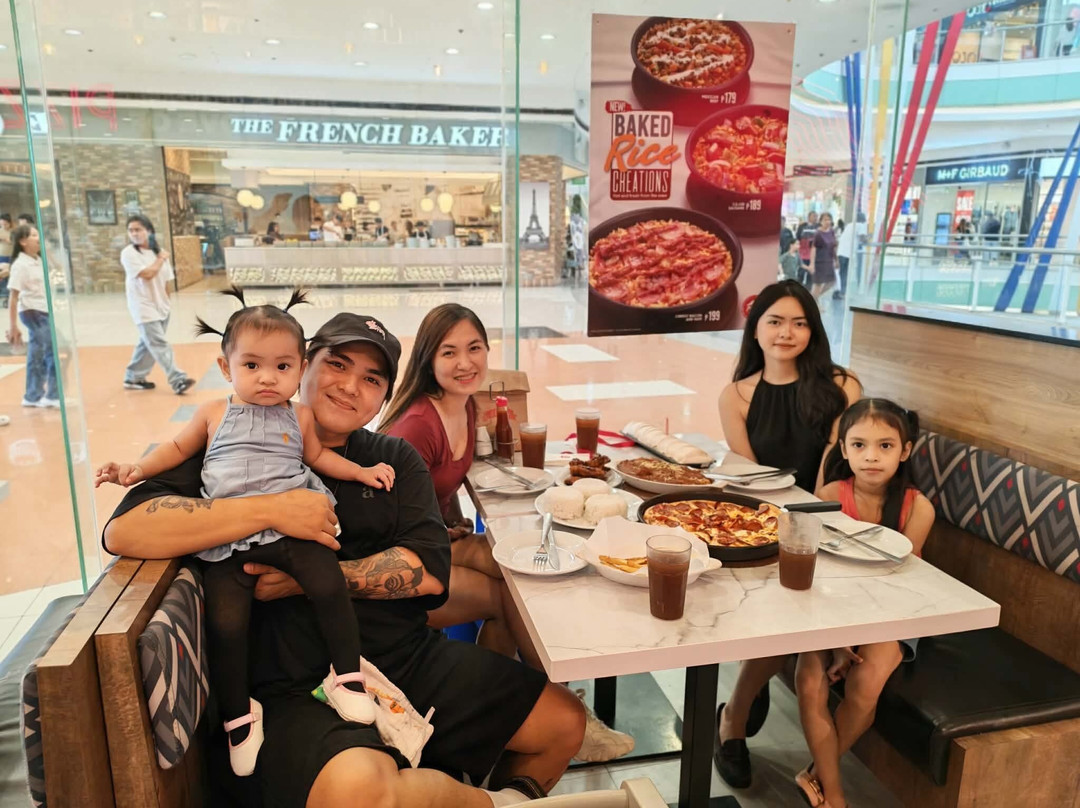 Pizza Hut SM Dasmariñas