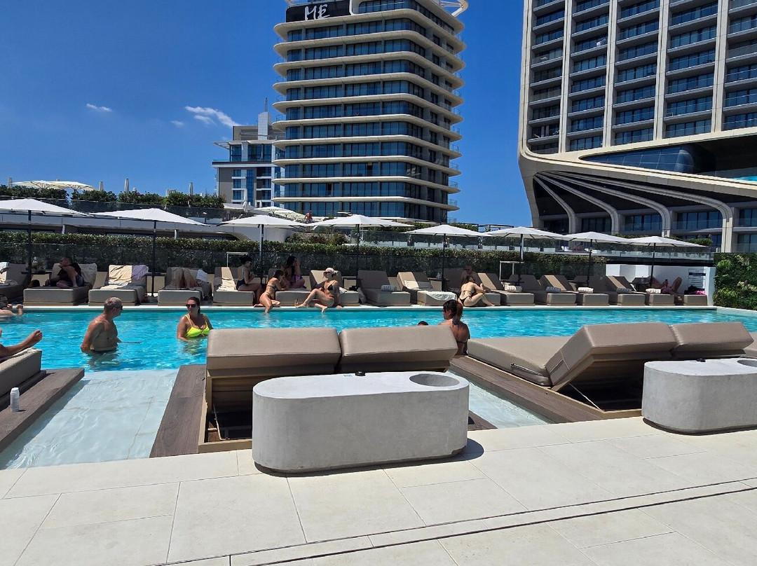 Flo Skypool-圣朱利安斯必去景点