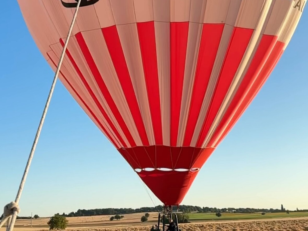 Montgolfière Centre Atlantique-沙泰勒罗必去景点
