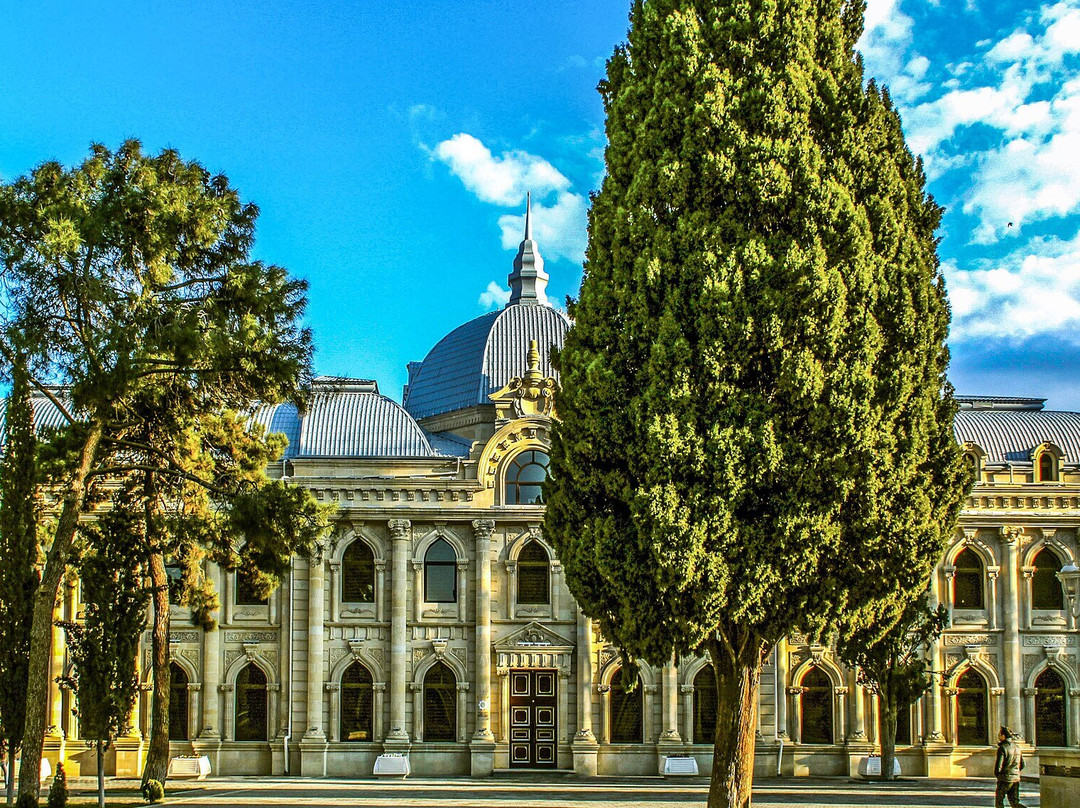 Mahsati Ganjavi Center-占贾必去景点