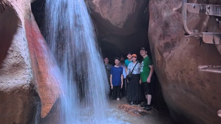 Kanarra Falls-Kanarraville必去景点