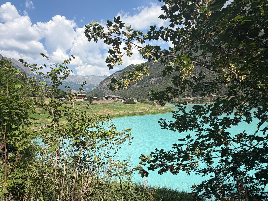 Lago di Brusson-Brusson必去景点