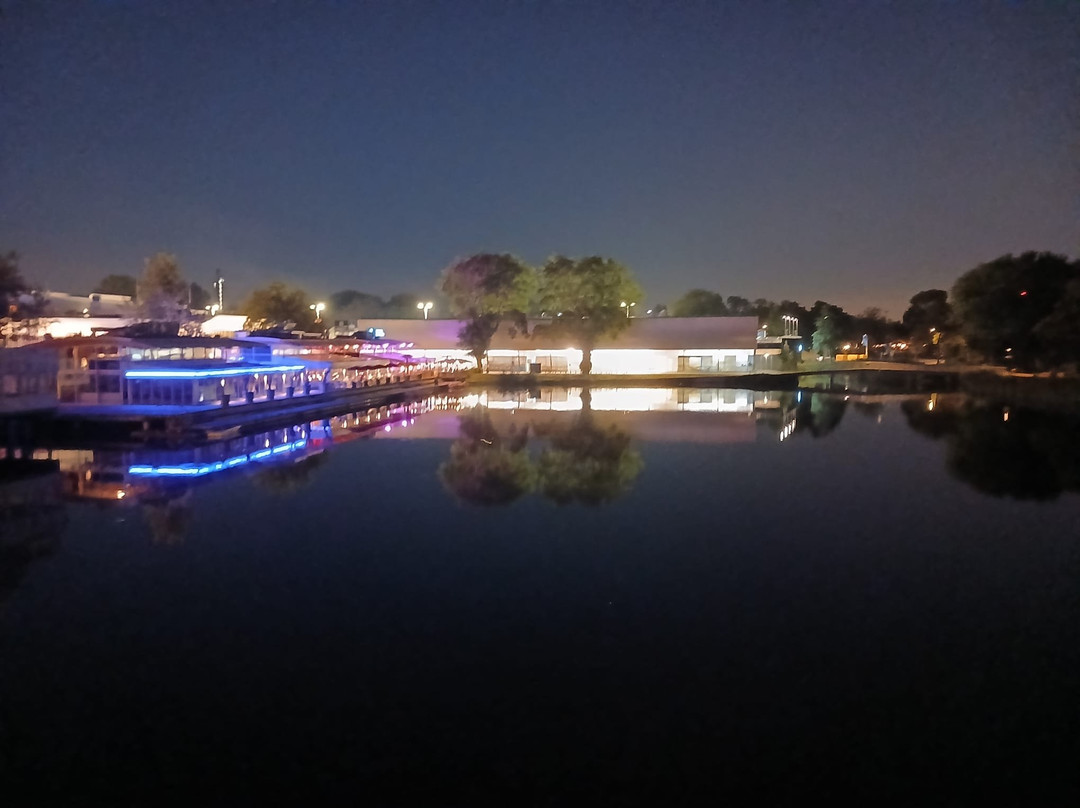 莱岑丹海牙弗莱彻餐厅酒店主图