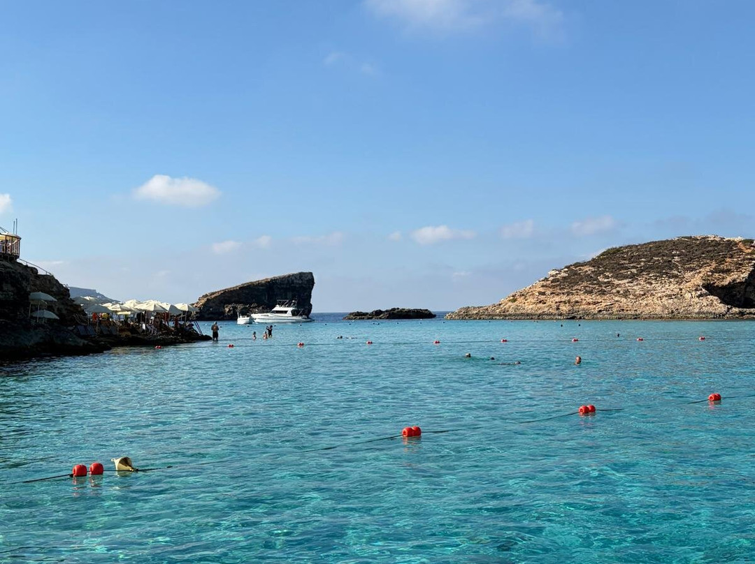 Ebsons Comino Ferries-Mgarr必去景点