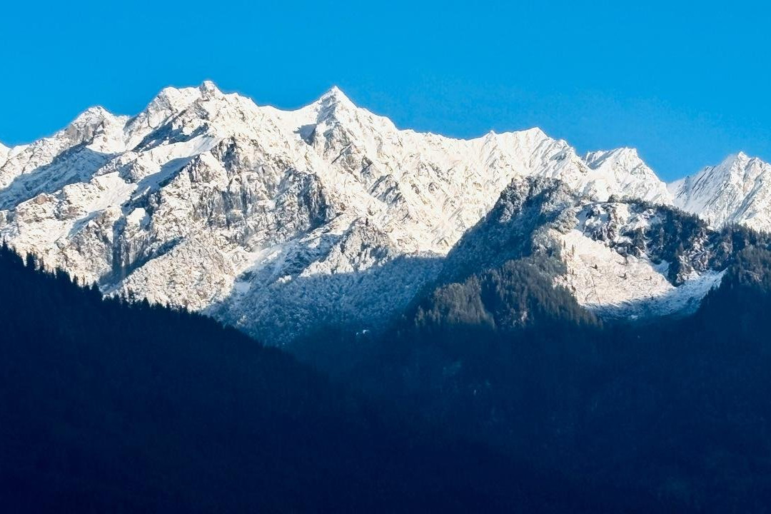 马拉里马恒达雪峰俱乐部酒店主图