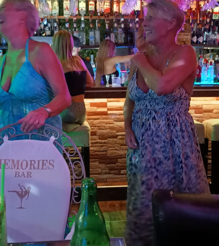 Memories Cocktail Bar-Lardos必去景点