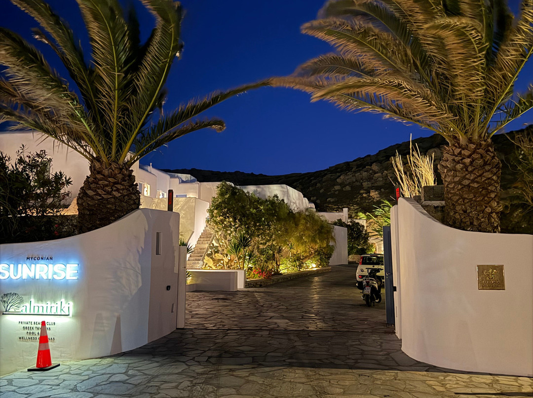 Myconian Sunrise Relais & Chateaux Hotel主图