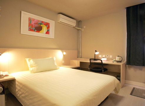 锦江之星酒店(济南大明湖泉城广场店)主图