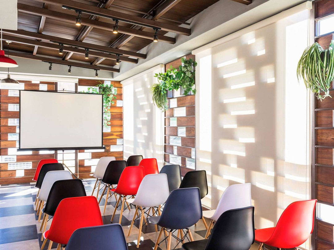 宜必思奇瓦瓦酒店主图