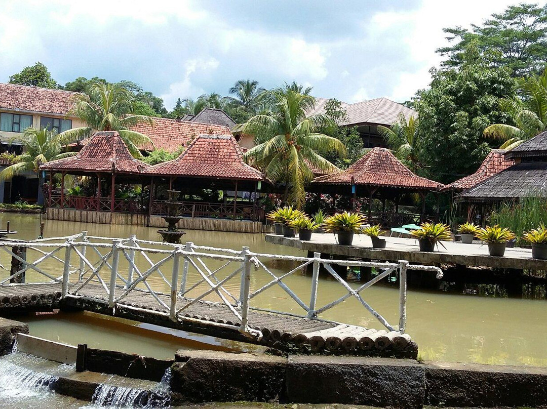 Bumi Gumati Convention Resort