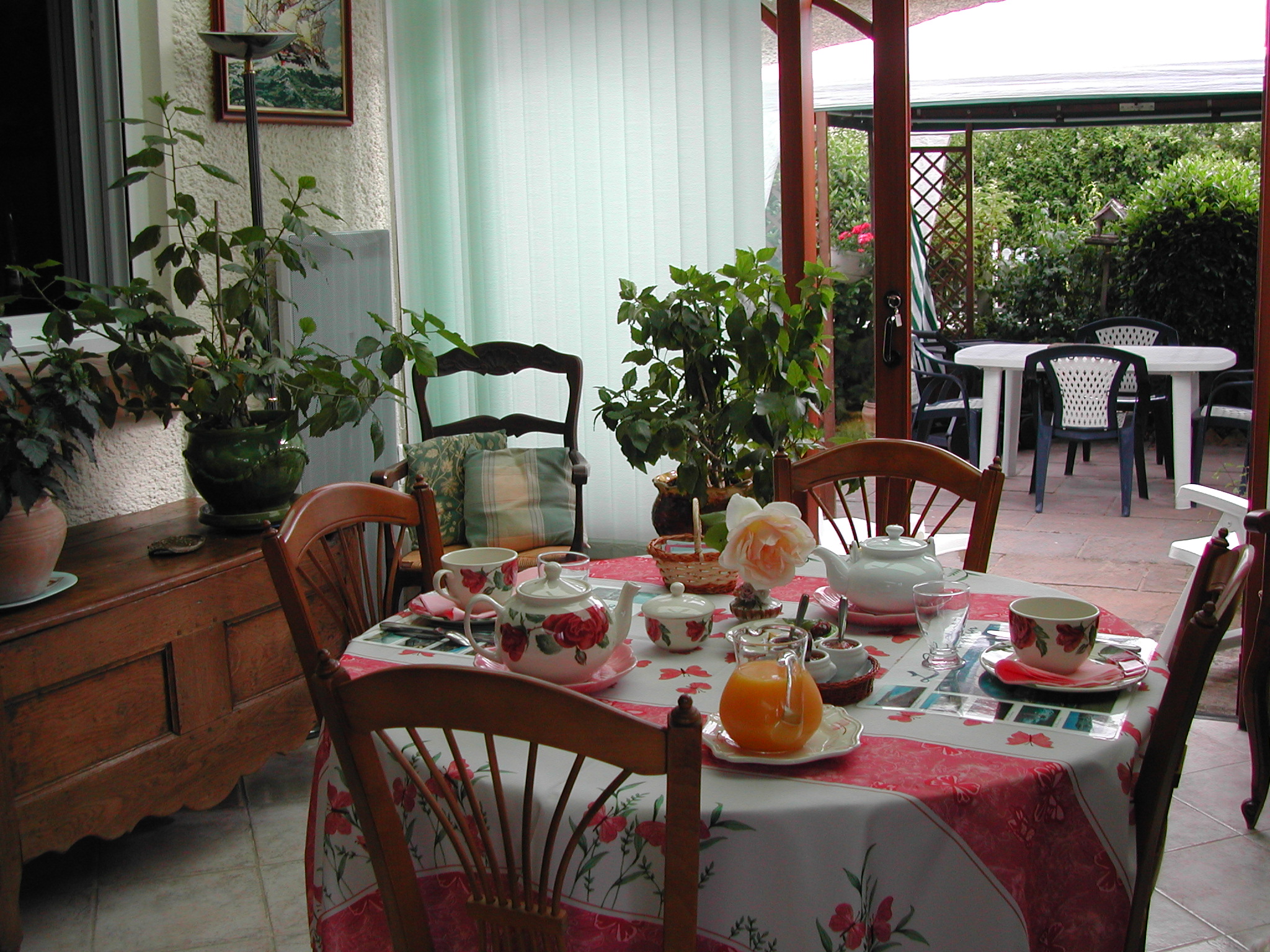 Villa Desiree-官方