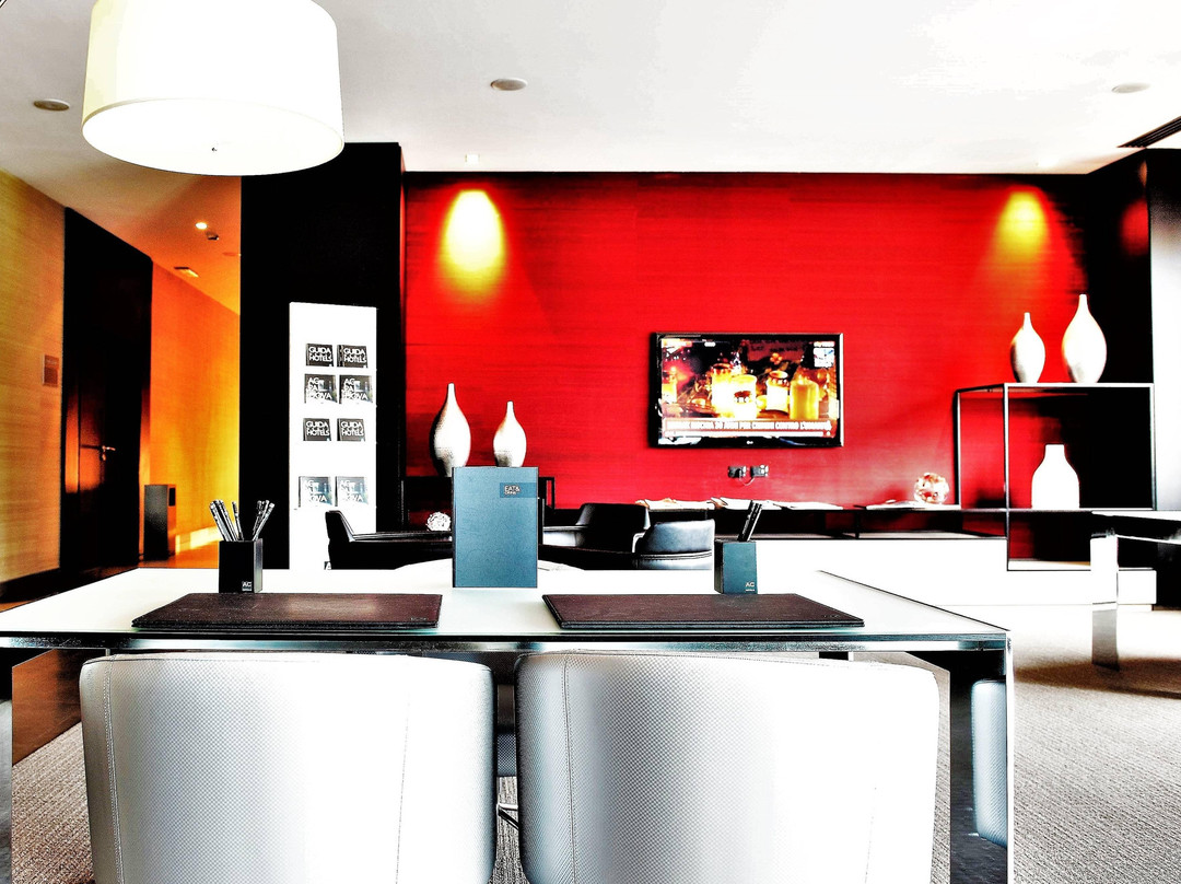 帕多瓦万豪AC酒店主图