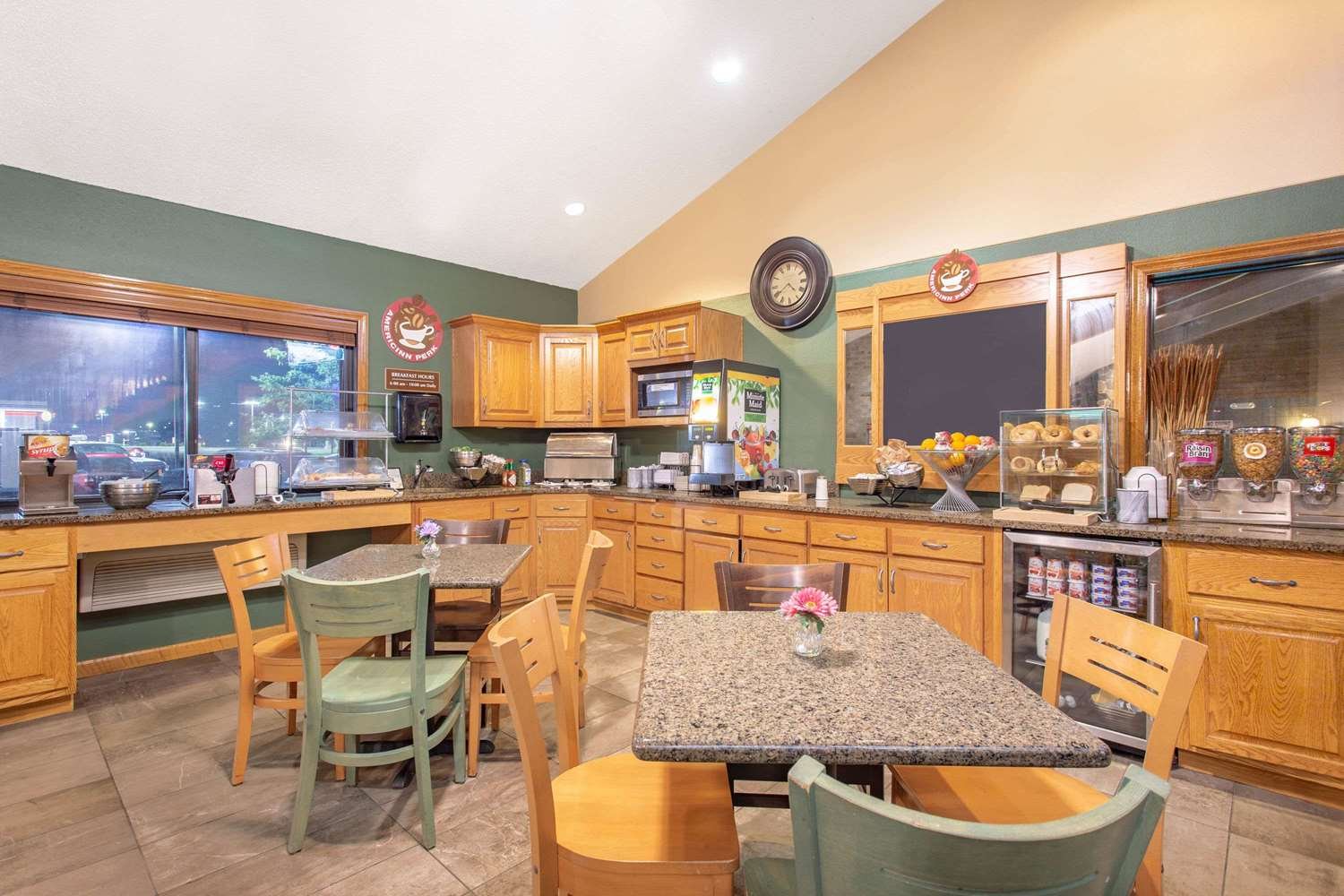 AmericInn by Wyndham Eau Claire-官方
