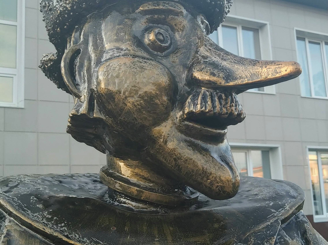Pochtalyon Pechkin Monument
