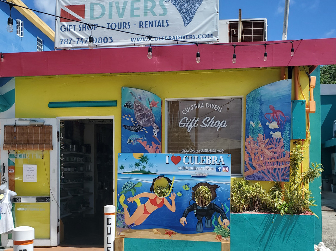 Culebra Divers景点图片