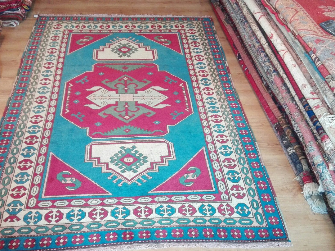 Old Orient Carpet and Kilim Bazaar景点图片
