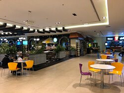 Galleria Mall-朱拜尔必去景点