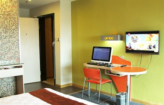 优品100酒店主图