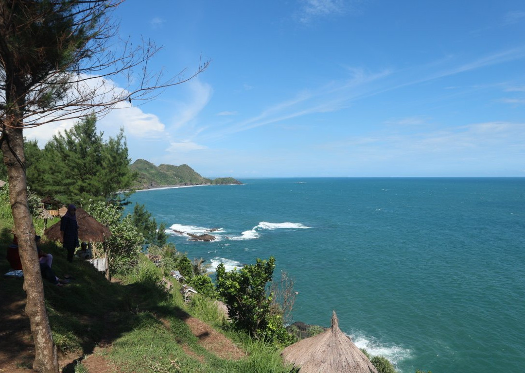 Menganti Beach景点图片