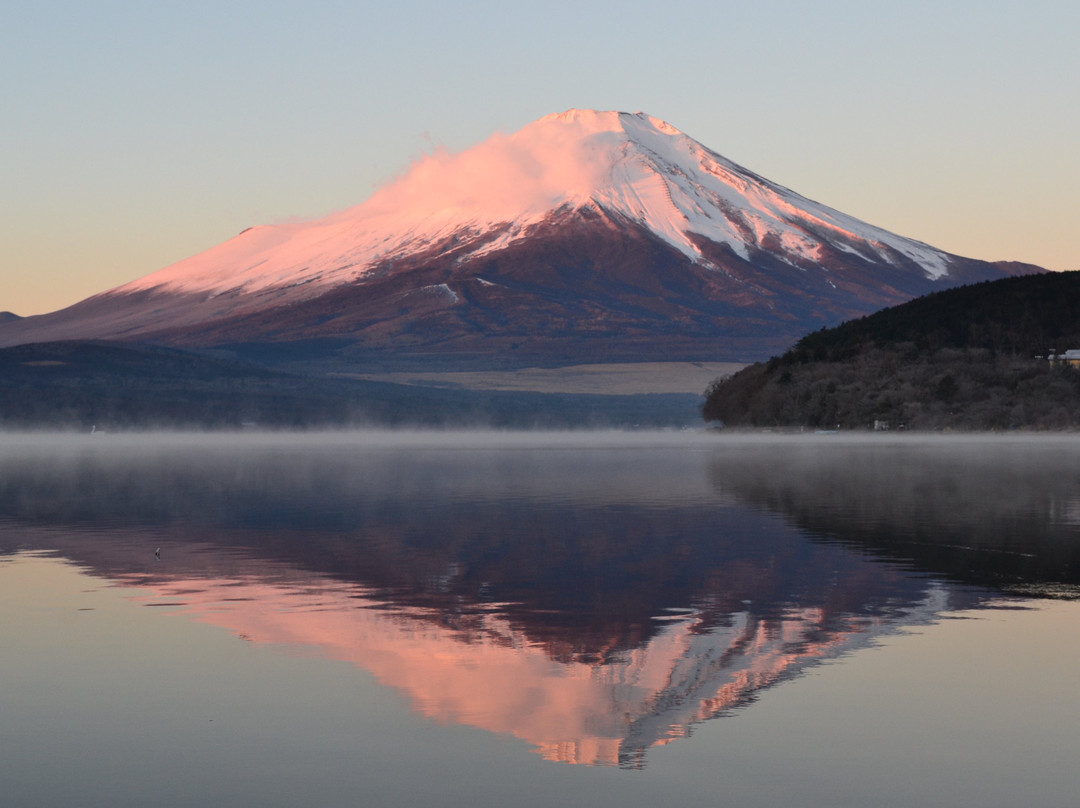 Hirano Lake Shore景点图片