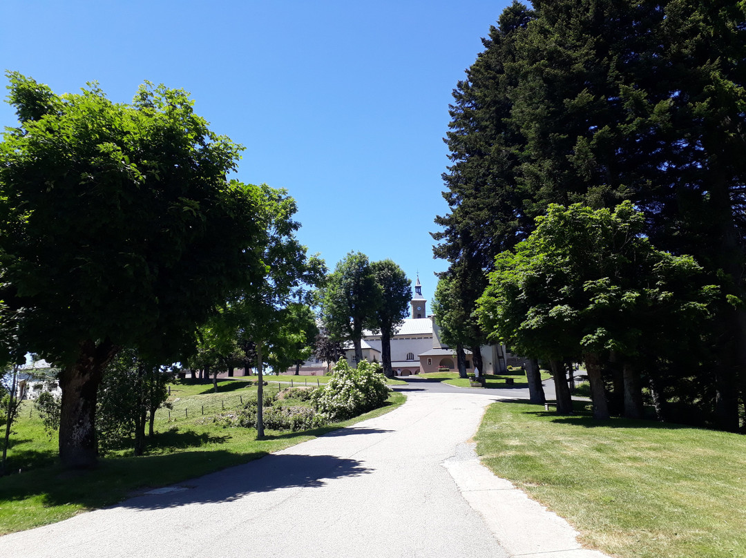 Saint-Laurent-les-Bains旅游攻略图片