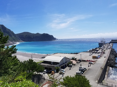 Tako Bay