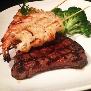 布兰普敦餐馆和美食-Moxies