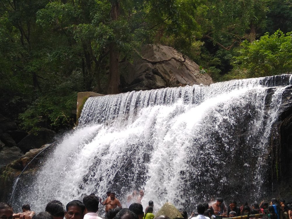 Suruli Falls景点图片