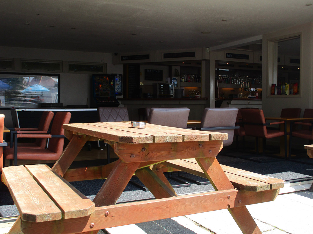 Bohella Bar