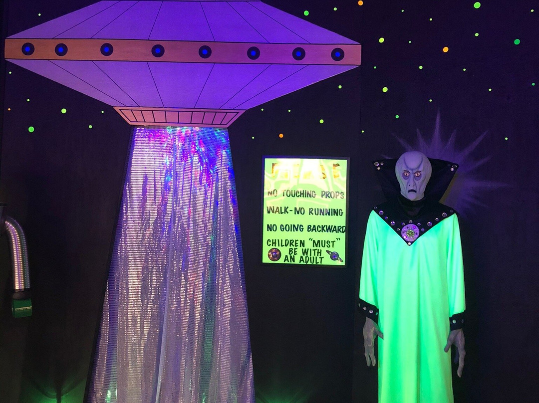 Roswell UFO Spacewalk-罗斯威尔必去景点